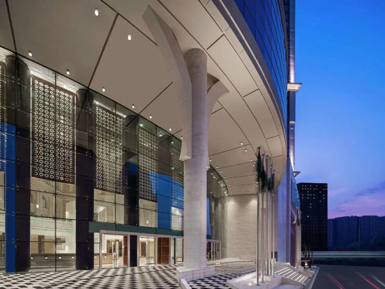 DoubleTree by Hilton Jabal Omar