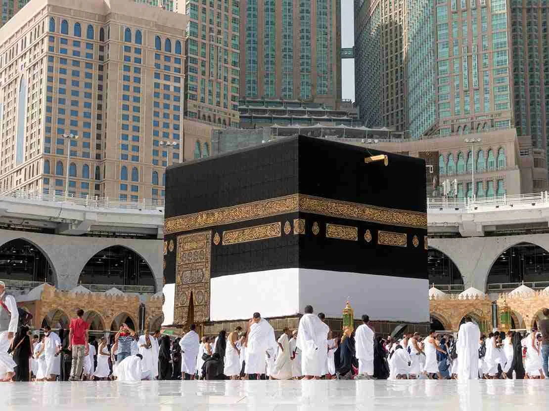 4 Star 14 Nights Economy Umrah Package 