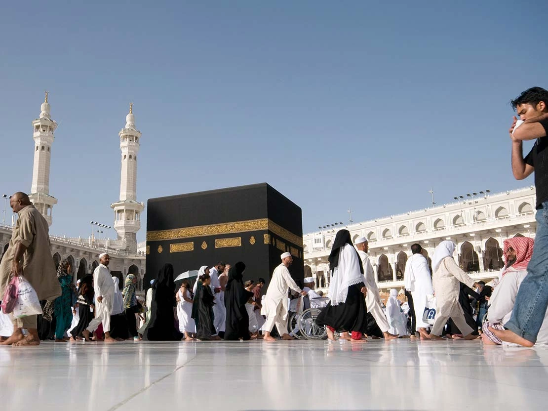 10 Nights 4 Star April Umrah Package