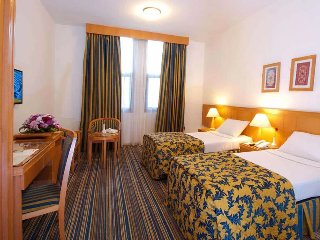 4 Star 14 Nights December Umrah Package 2025