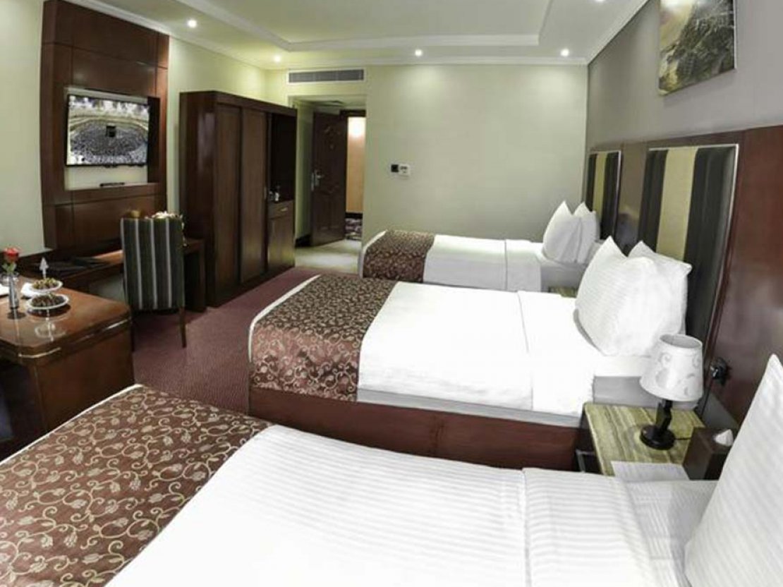 3 Star 7 Nights December Holidays Umrah Package 2025