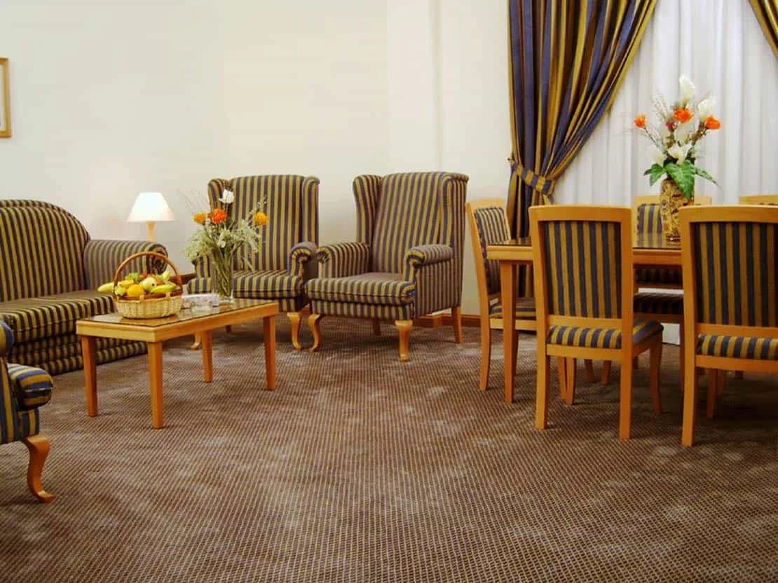 4 Star 14 Nights December Umrah Package 2025