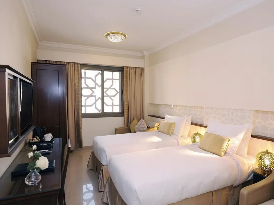 3 Star 10 Nights December Umrah Package 2025