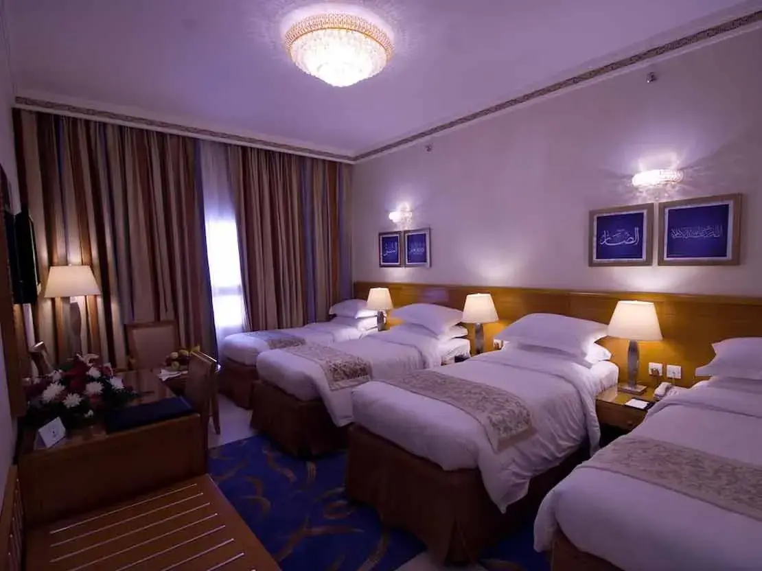 4 Star 12 Nights Umrah Package