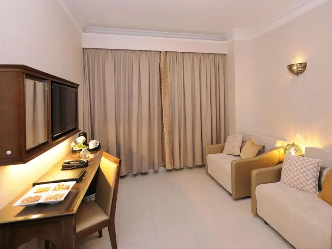 5 Star 14 Nights Umrah Package