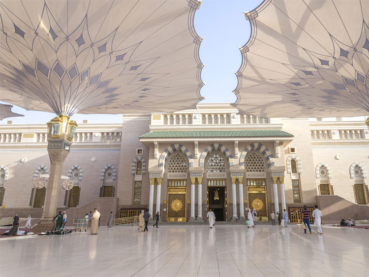7 Nights 5 Star May Umrah Package